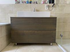 Waschtischunterschrank