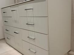 Waschtischunterschrank mit Schubladen