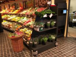 Verkaufsregale für einen Supermarkt