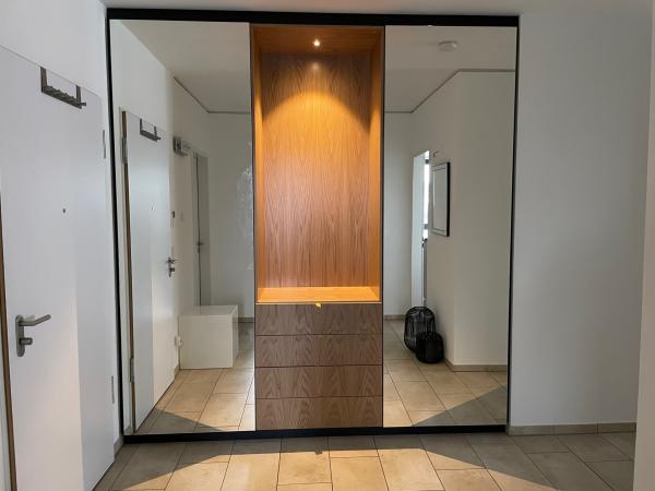 Kleiderschrank verspiegelt mit Beleuchtung