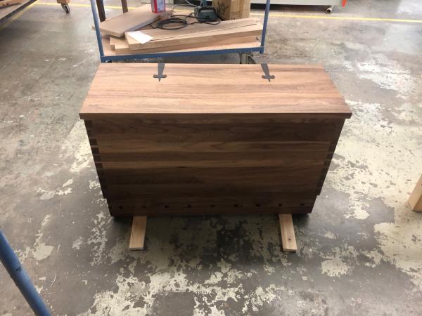 Holztruhe