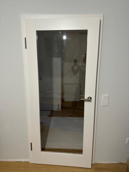 Innentür mit großem Glasausschnitt