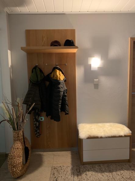 Garderobe mit Hutablage aus Eiche