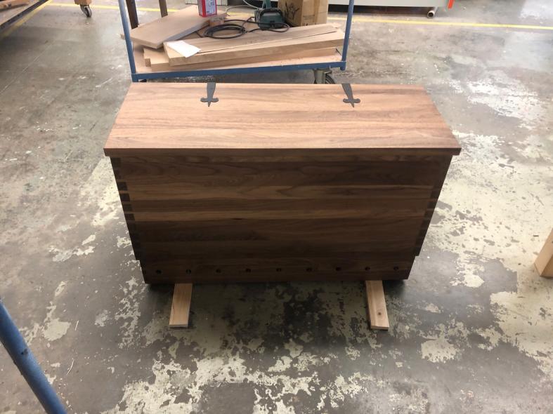 Holztruhe