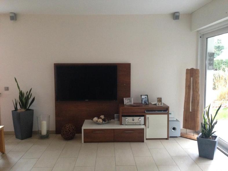 Tv-Wand mit Medienmöbeln 